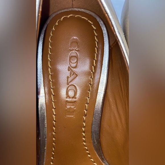 Coach gold heels - Picture 7 of 11